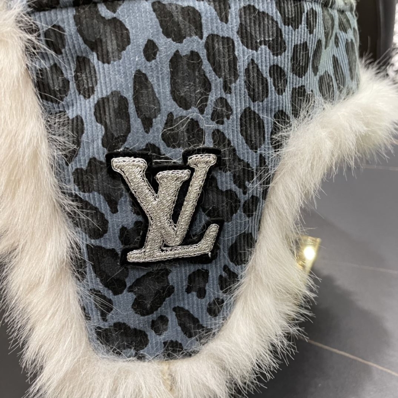 LV